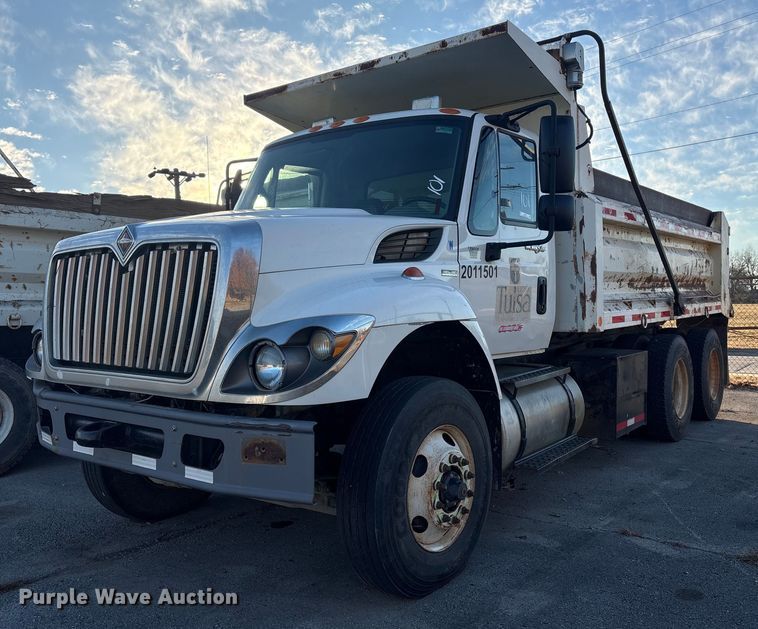 image for item FB8477 2011 International WorkStar 7400 dump truck