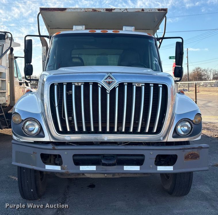 image for item FB8477 2011 International WorkStar 7400 dump truck