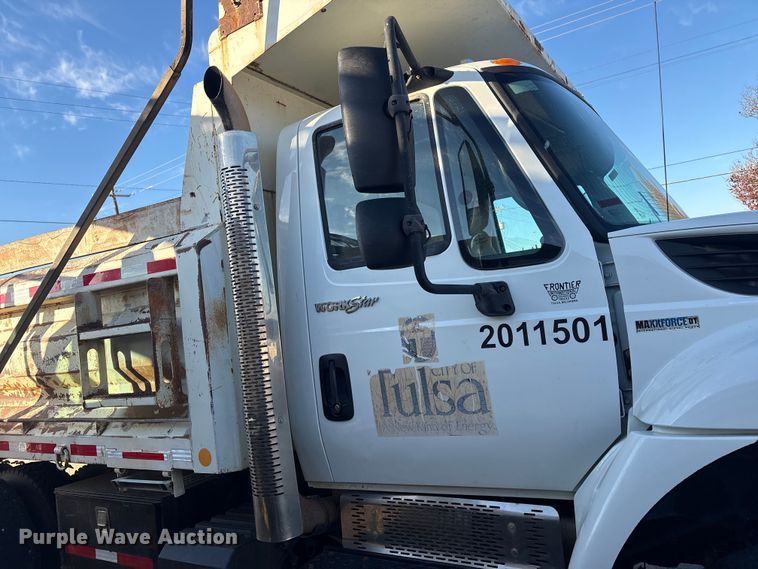 image for item FB8477 2011 International WorkStar 7400 dump truck