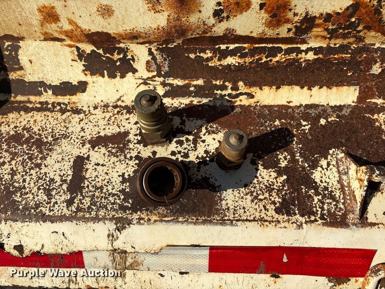 image for item FB8477 2011 International WorkStar 7400 dump truck