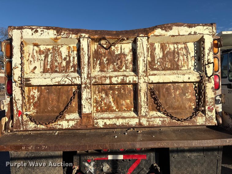 image for item FB8477 2011 International WorkStar 7400 dump truck