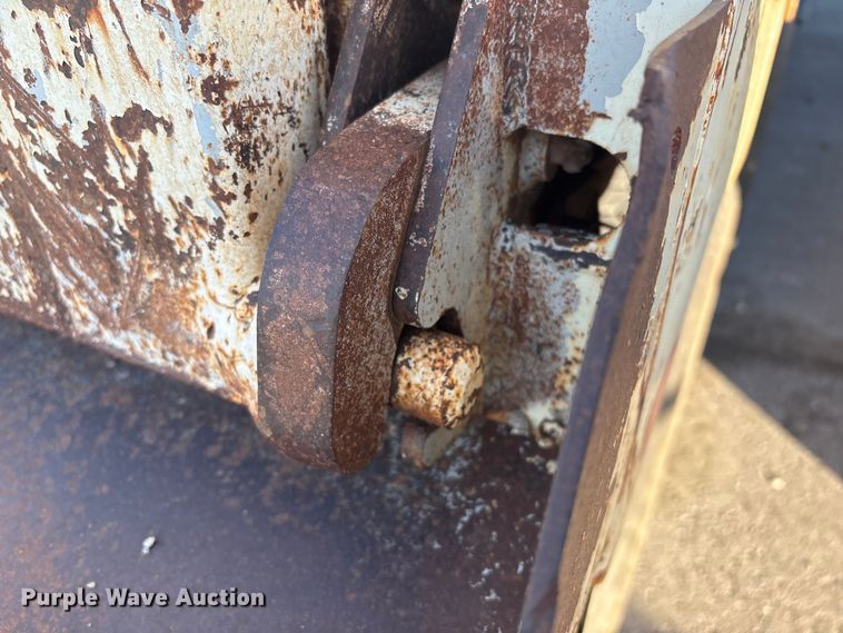 image for item FB8477 2011 International WorkStar 7400 dump truck