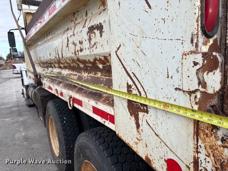 image for item FB8477 2011 International WorkStar 7400 dump truck