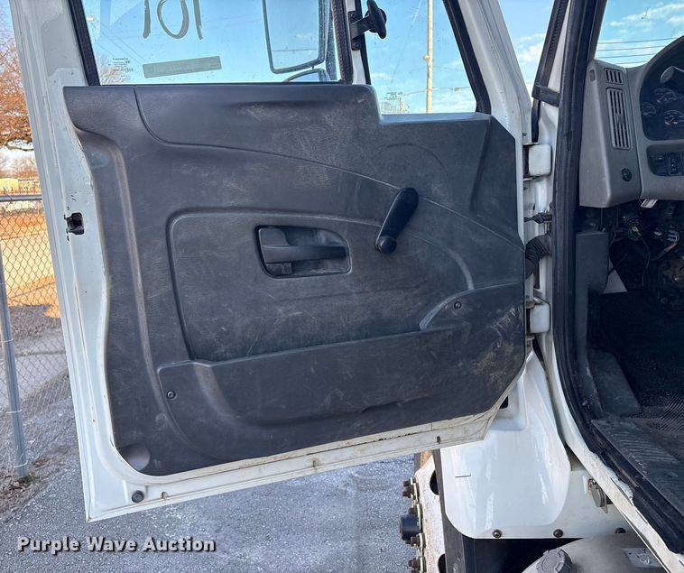 image for item FB8477 2011 International WorkStar 7400 dump truck