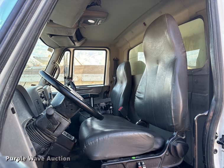 image for item FB8477 2011 International WorkStar 7400 dump truck