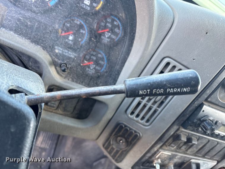 image for item FB8477 2011 International WorkStar 7400 dump truck