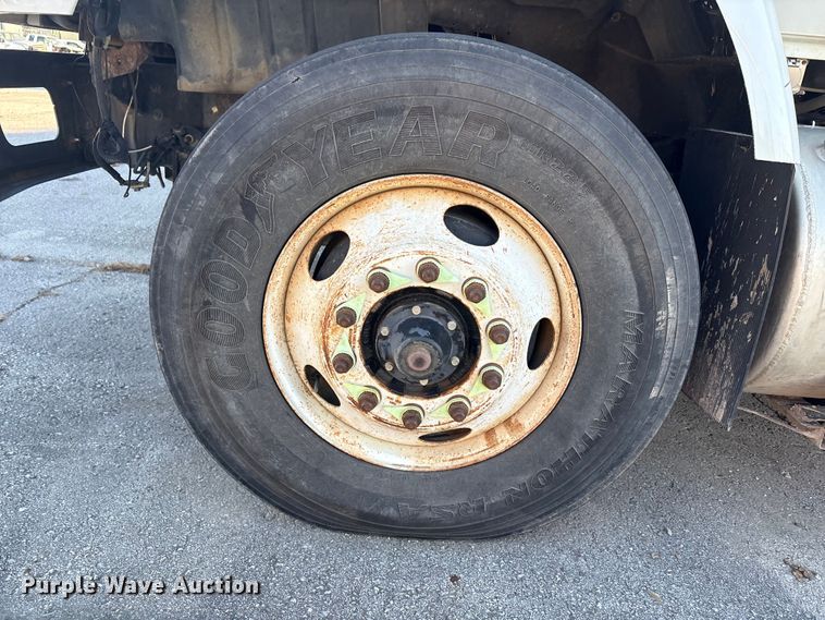 image for item FB8477 2011 International WorkStar 7400 dump truck