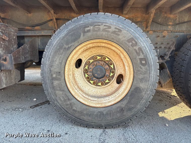 image for item FB8477 2011 International WorkStar 7400 dump truck