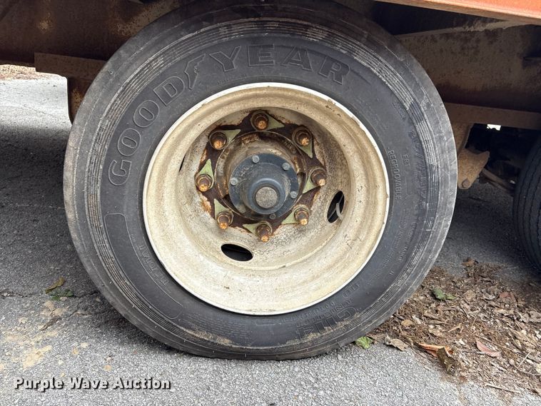 image for item FB8478 2013 Overbilt equipment trailer