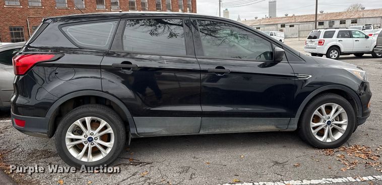 image for item FB8479 2019 Ford Escape SUV