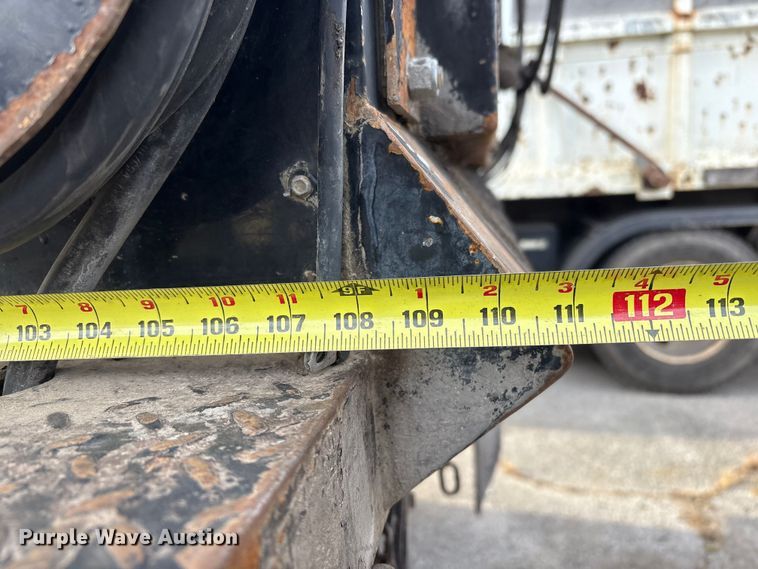 image for item FB8480 2002 International 4400 Pro patch Hot Box Truck for Asphalt