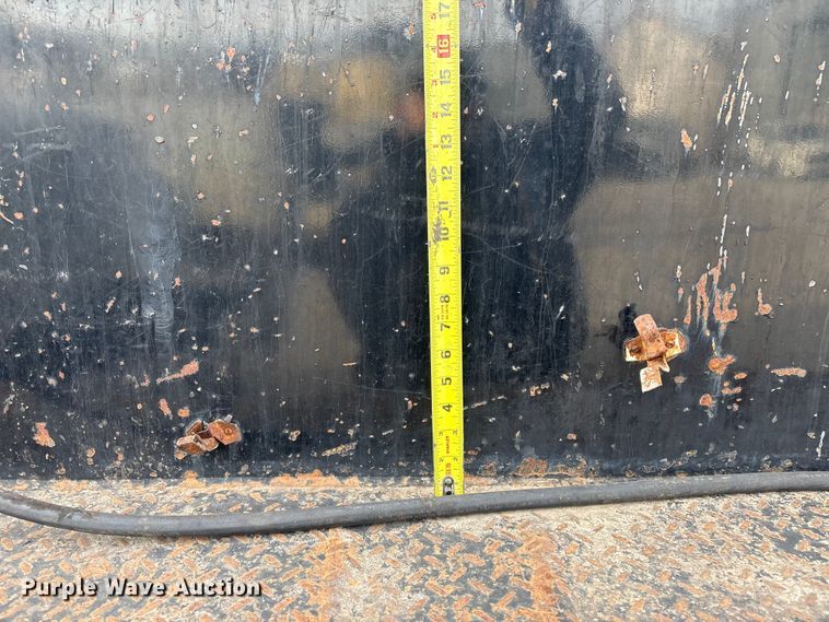 image for item FB8480 2002 International 4400 Pro patch Hot Box Truck for Asphalt