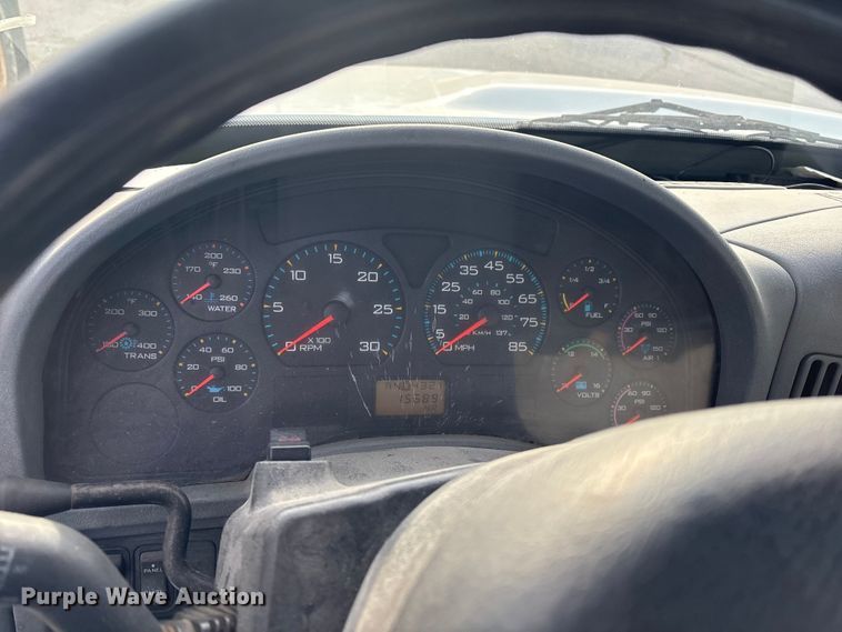 image for item FB8480 2002 International 4400 Pro patch Hot Box Truck for Asphalt