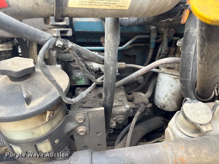 image for item FB8480 2002 International 4400 Pro patch Hot Box Truck for Asphalt