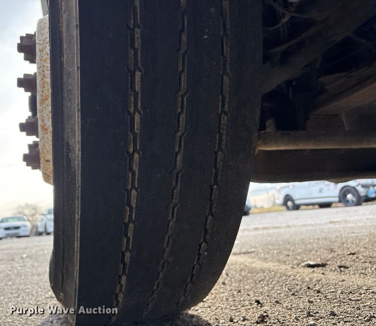 image for item FB8480 2002 International 4400 Pro patch Hot Box Truck for Asphalt