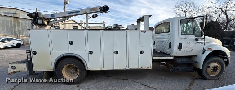 image for item FB8483 2010 International 7400 Service Truck