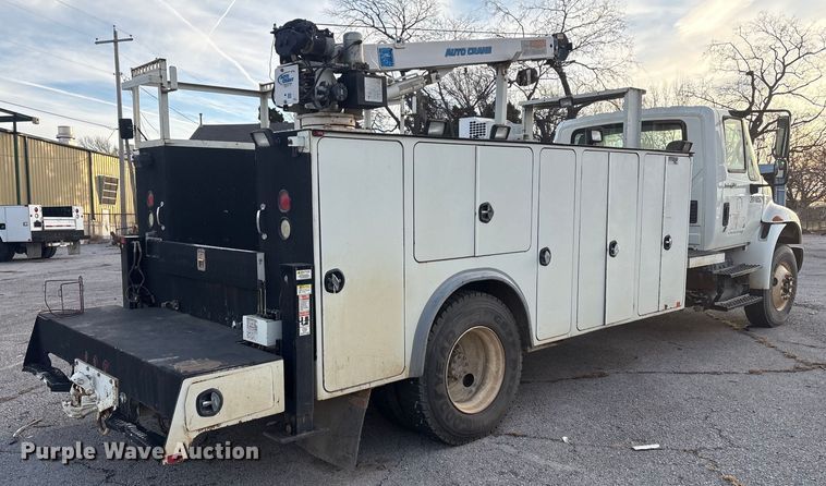 image for item FB8483 2010 International 7400 Service Truck
