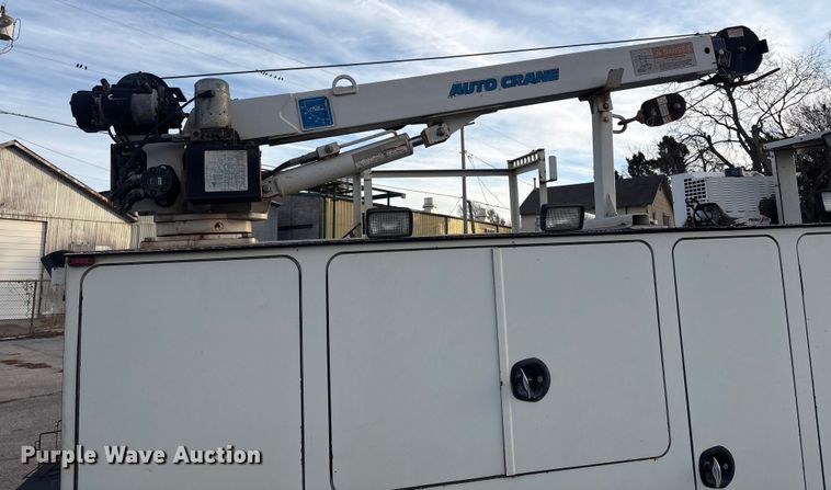 image for item FB8483 2010 International 7400 Service Truck