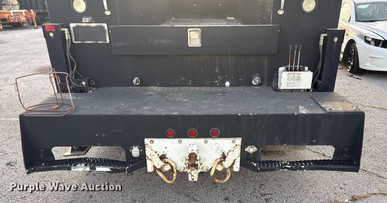 image for item FB8483 2010 International 7400 Service Truck