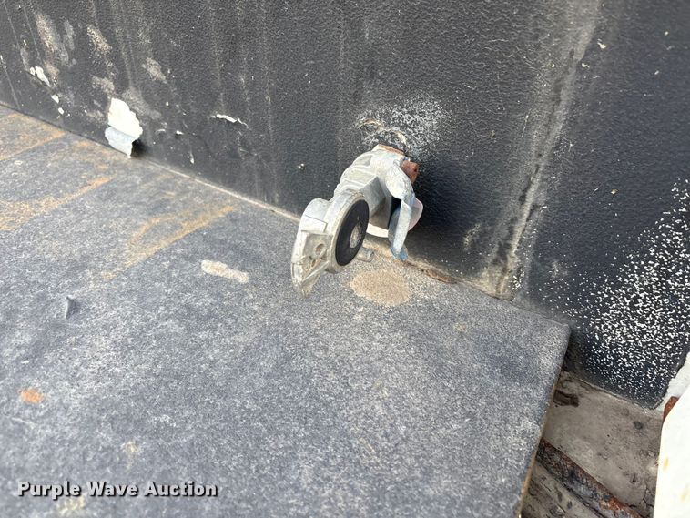 image for item FB8483 2010 International 7400 Service Truck