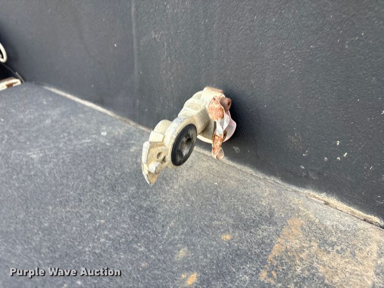 image for item FB8483 2010 International 7400 Service Truck