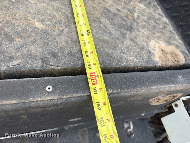 image for item FB8483 2010 International 7400 Service Truck