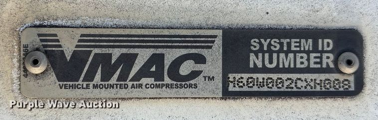 image for item FB8483 2010 International 7400 Service Truck