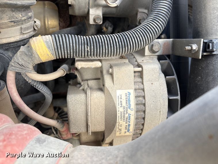 image for item FB8483 2010 International 7400 Service Truck