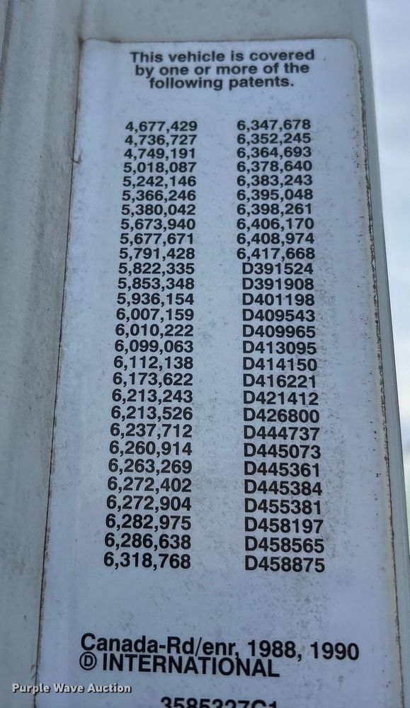 image for item FB8483 2010 International 7400 Service Truck