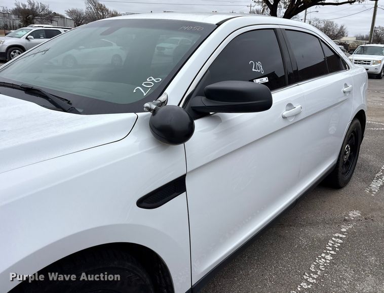 image for item FB8484 2014 Ford Taurus Police Interceptor 