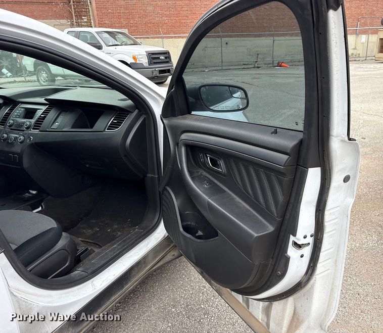 image for item FB8484 2014 Ford Taurus Police Interceptor 