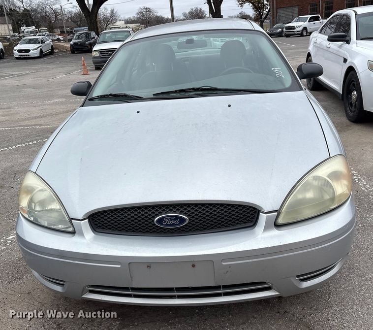 image for item FB8485 2005 Ford Taurus 