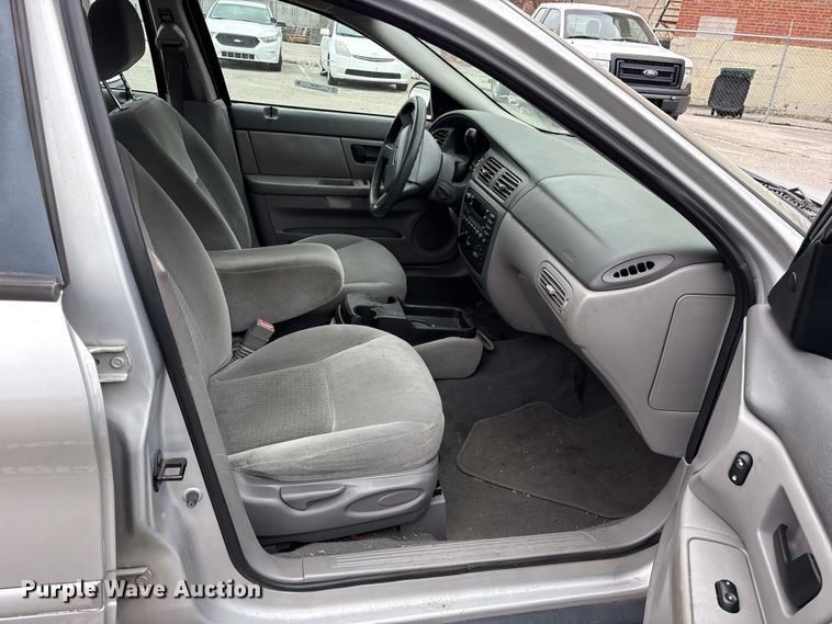 image for item FB8485 2005 Ford Taurus 