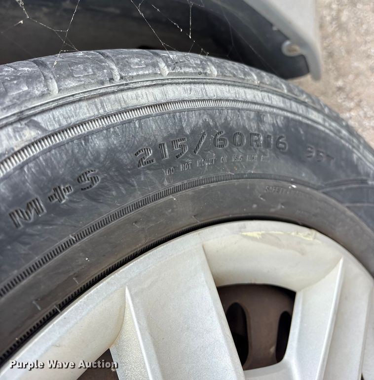 image for item FB8485 2005 Ford Taurus 