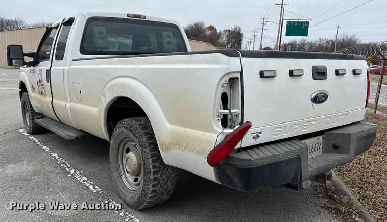 image for item FB8494 2011 Ford F250 Super Duty Ext. Cab pickup truck