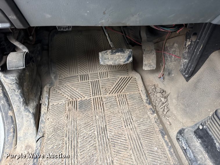 image for item FB8494 2011 Ford F250 Super Duty Ext. Cab pickup truck