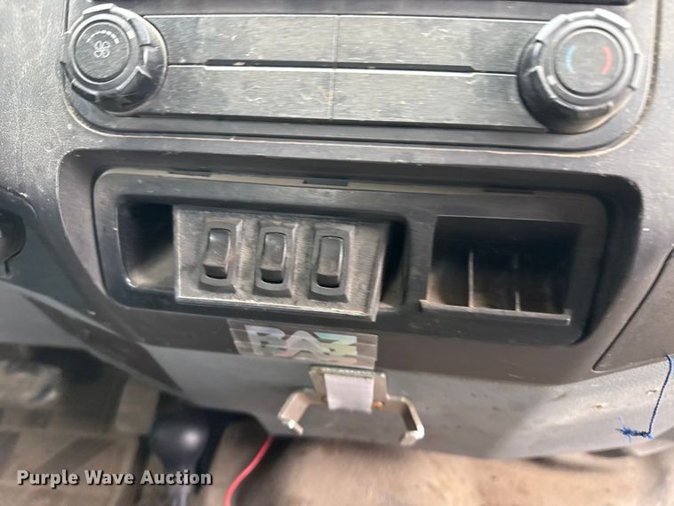 image for item FB8494 2011 Ford F250 Super Duty Ext. Cab pickup truck