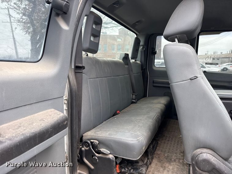 image for item FB8494 2011 Ford F250 Super Duty Ext. Cab pickup truck