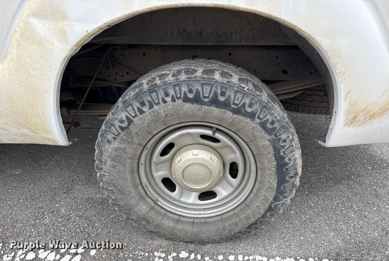 image for item FB8494 2011 Ford F250 Super Duty Ext. Cab pickup truck