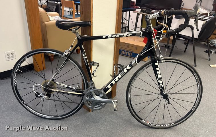 image for item FB8495 Trek Madone 4H3 road bike