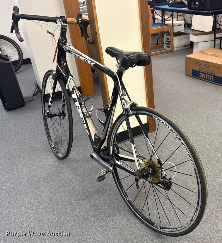 image for item FB8495 Trek Madone 4H3 road bike