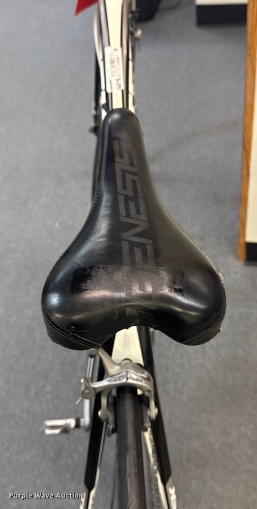 image for item FB8495 Trek Madone 4H3 road bike