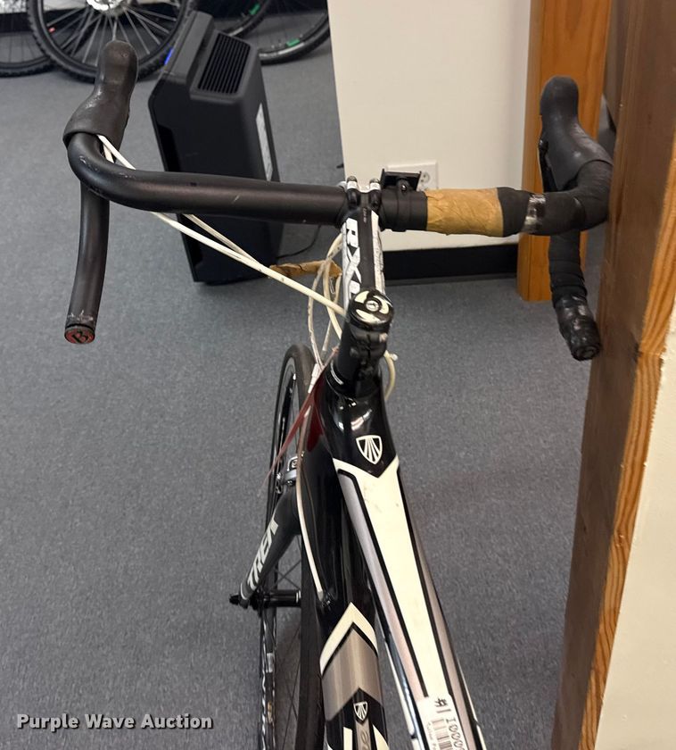 image for item FB8495 Trek Madone 4H3 road bike