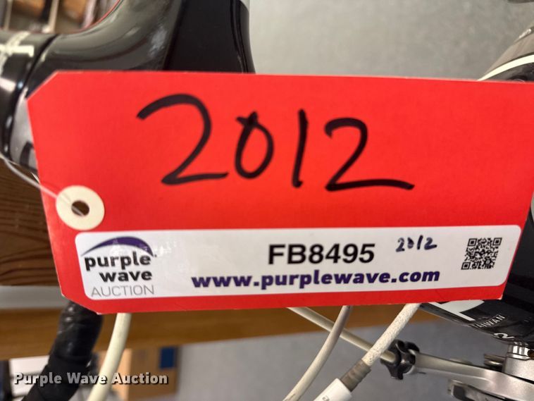 image for item FB8495 Trek Madone 4H3 road bike