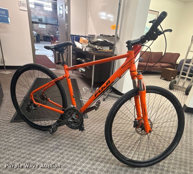 image for item FB8496 Fuji Traverse hybrid bike