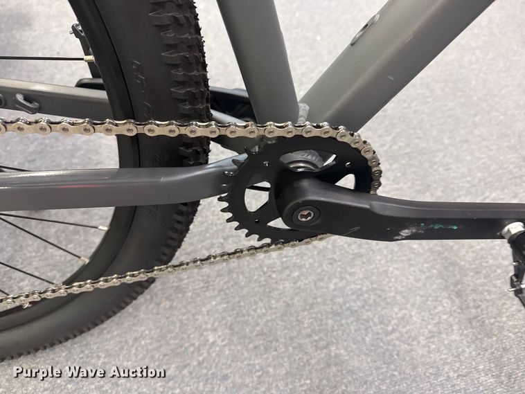 image for item FB8497 Ozark Trail mountain bike