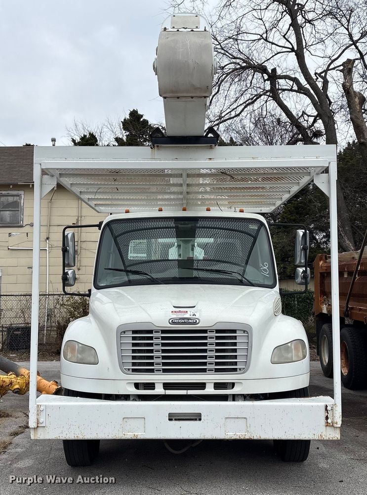 image for item FB8500 2009 Freightliner Business Class M2 bucket truck