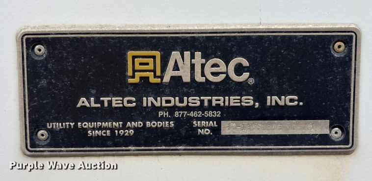 image for item FB8500 2009 Freightliner Business Class M2 bucket truck