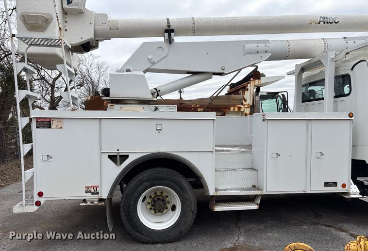 image for item FB8500 2009 Freightliner Business Class M2 bucket truck