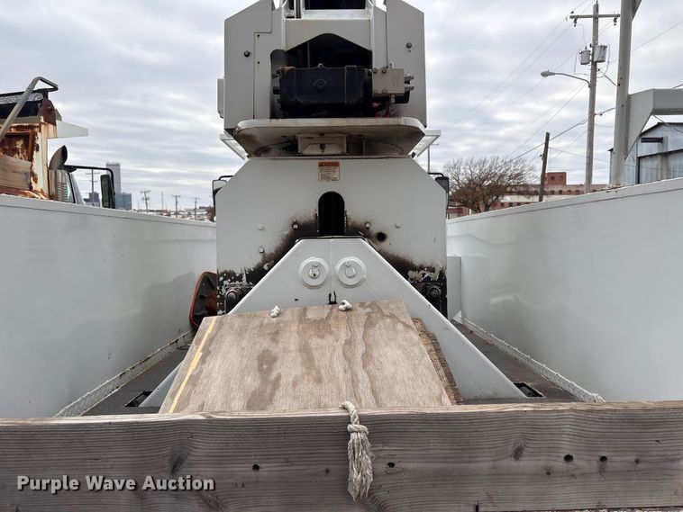 image for item FB8500 2009 Freightliner Business Class M2 bucket truck